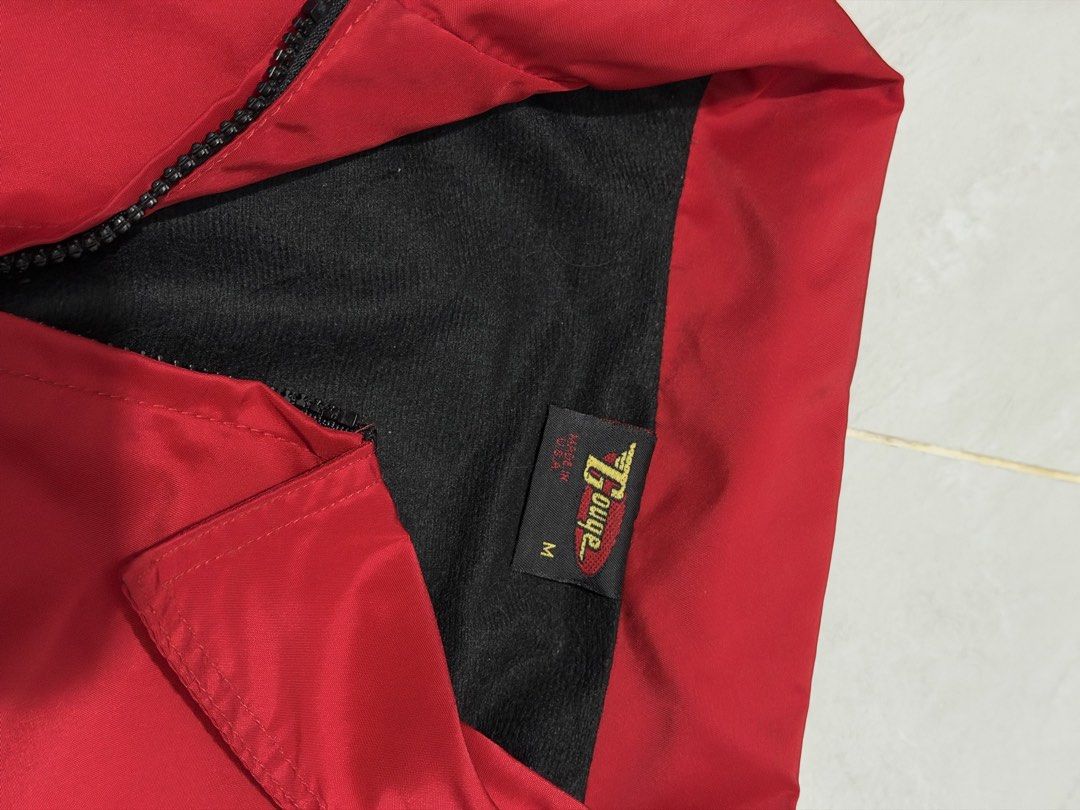 Gouge Vintage Jacket (Category: Coats, Jackets and Outerwear) located in Mandaluyong City. Submitted by declutteringggg101 (Listing ID 1468922296, Image 2). Description: .