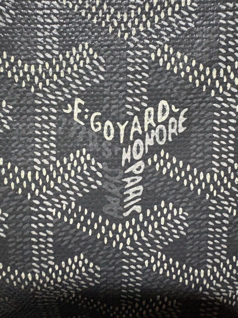 Goyard rouette (Category: Luxury Bags & Wallets) located in Baguio. Submitted by rheaanne07 (Listing ID 1468841469, Image 3). Description: Goyard Rouette Tote Bag Grey Goyardine Coated Canvas Leather Flap Magnetic Snap Minimal rubs sa edges With dustbag.