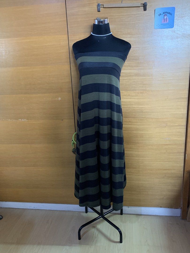 Gray/black tube dress (Category: Dresses) located in Malabon City. Submitted by Cn_apparel (Listing ID 1468761353, Image 1). Description: .