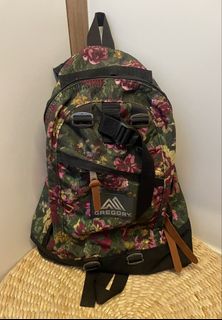 （分類：）位於 。 由 yan._.222 提交（商品編號 1468753842，圖片 1）。簡介： 。