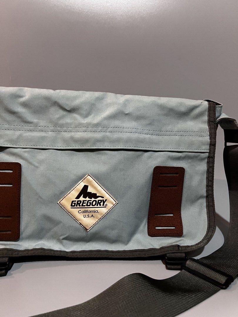 Gregory messenger bag (Category: Belt bags, Clutches and Pouches) located in Davao. Submitted by triple_t_thrift (Listing ID 1468871739, Image 3). Description: .