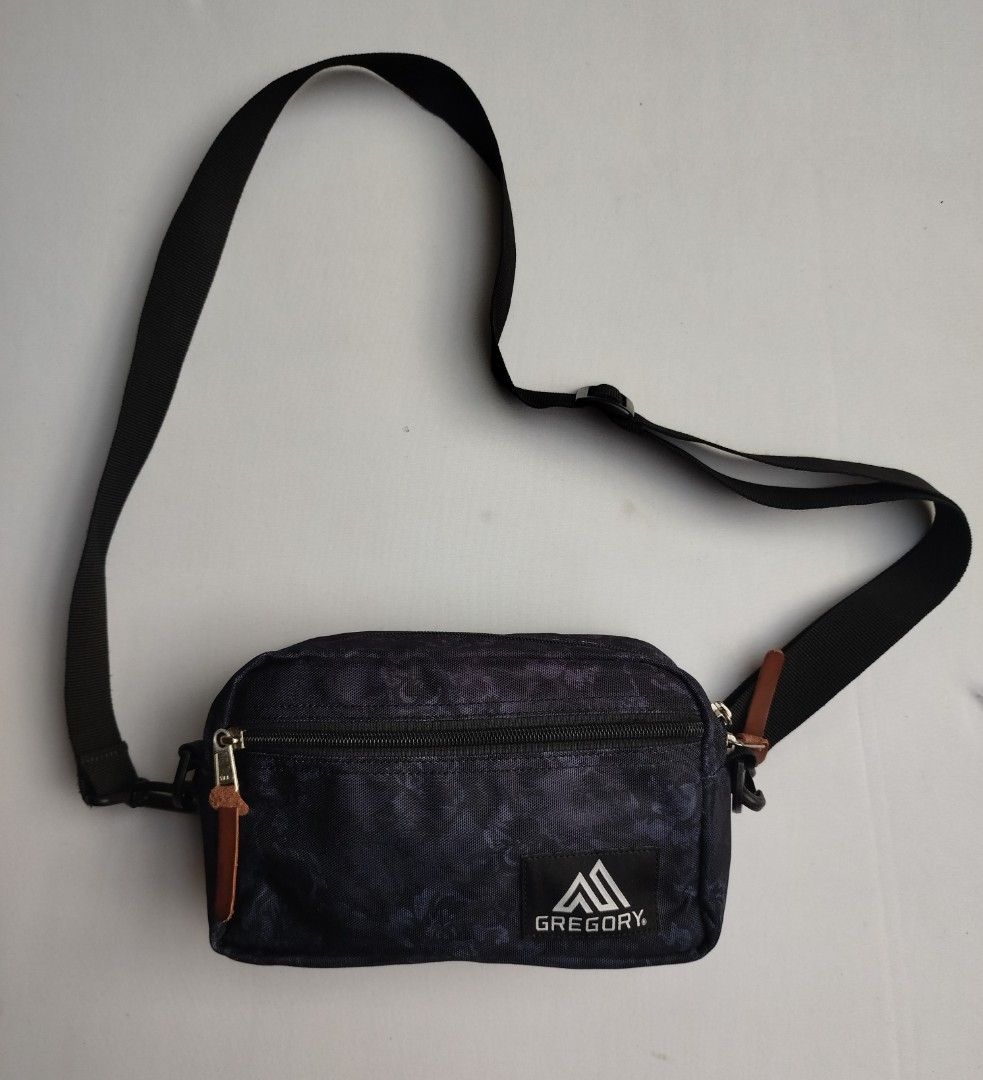 Gregory Sling Bag (Category: Sling Bags) located in General Santos City (Dadiangas). Submitted by reupph (Listing ID 1468804797, Image 1). Description: Size: Small May kunting slit sa bottom part.