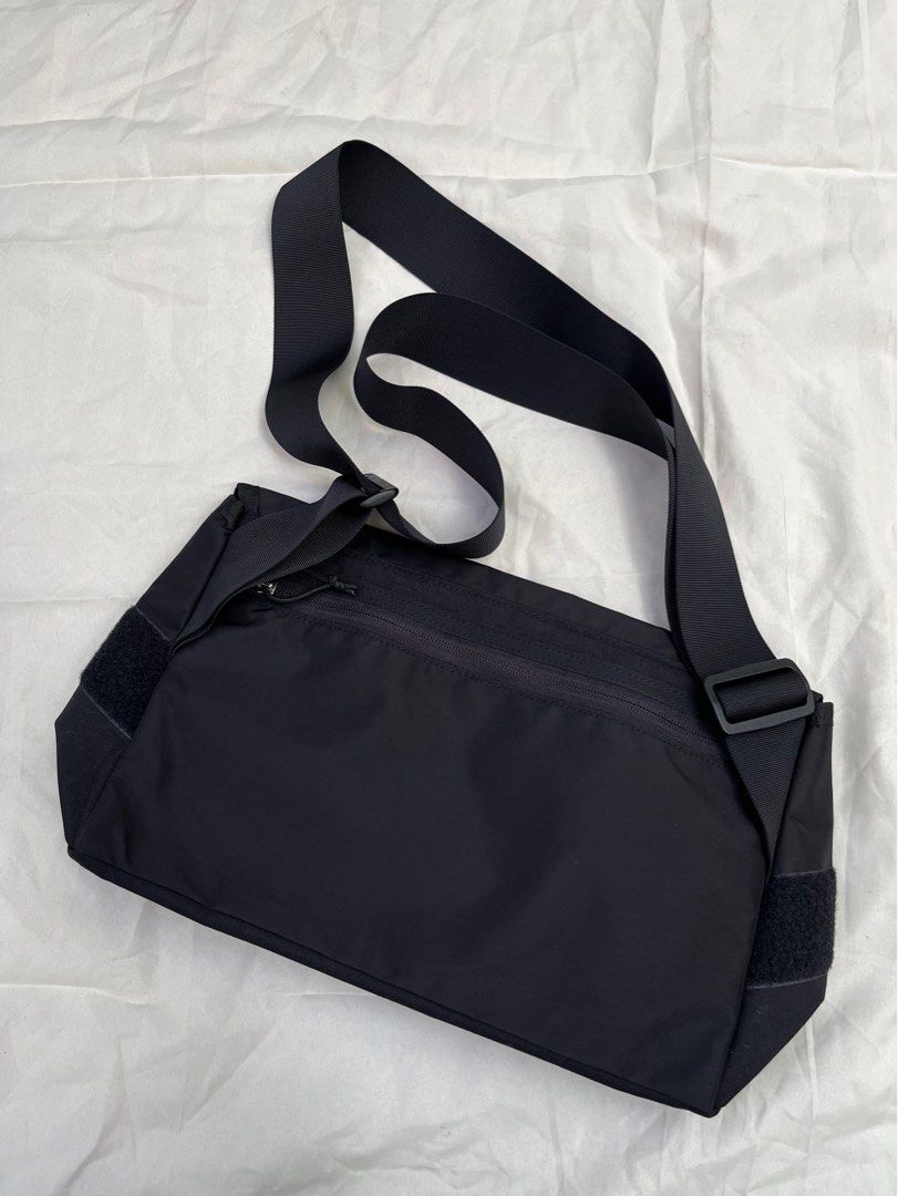 GREGORY x CORDURA KICKBACK SHOULDER BAG (Category: Belt bags, Clutches and Pouches) located in Quezon City. Submitted by headline. (Listing ID 1468908308, Image 2). Description: GREGORY X CORDURA BLACK 10/10 EXCELLENT CONDITION FOR ONLY:2,550php +SHIPPING FEE.