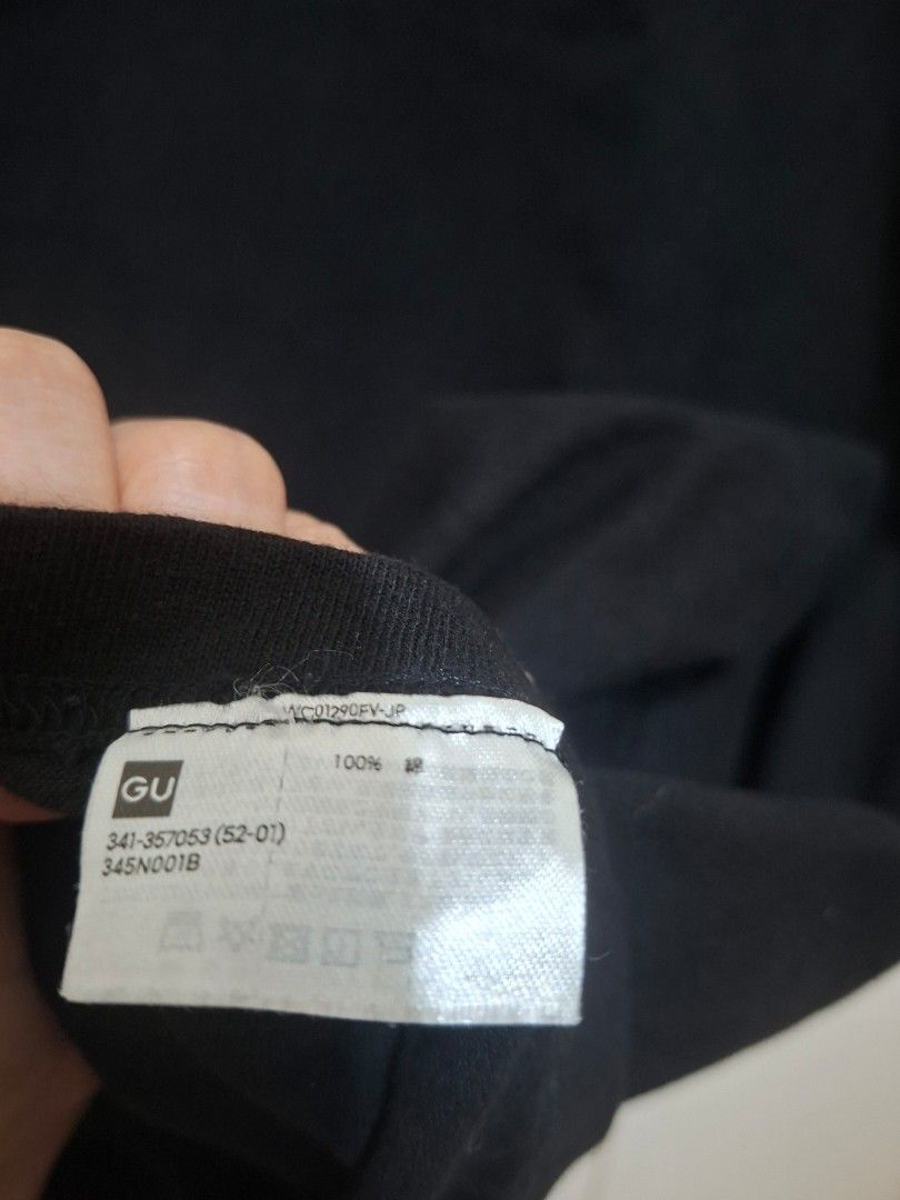 GU Black T-shirt Size M crew neck (Category: Shirts) located in Paranaque City. Submitted by potatoiceblended (Listing ID 1468790548, Image 3). Description: - Brand: GU - Color: Black - Size: Medium - Material: 100% Cotton - Design: Simple crew neck, short sleeves - Style: Versatile basic, easy to match with any casual outfit - Condition: Great for everyday wear.