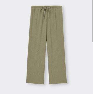 (Category: ) located in . Submitted by declutterpreloved2.0 (Listing ID 1468881855, Image 1). Description: .
