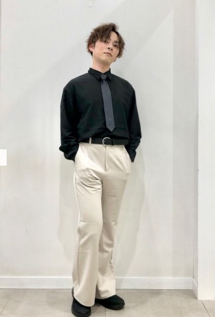 GU Stretch Flared Pants (Black & Beige) (Category: Other Bottoms) located in Gabaldon. Submitted by stvibe (Listing ID 1468739051, Image 1). Description: Beige – Never worn Black – Lightly used Location: Nueva Ecija No same-day shipping..