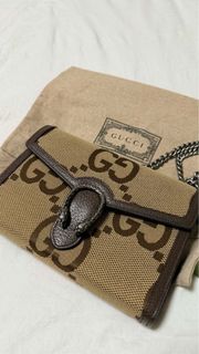 (Category: ) located in . Submitted by maccluxfinds (Listing ID 1468762955, Image 1). Description: .