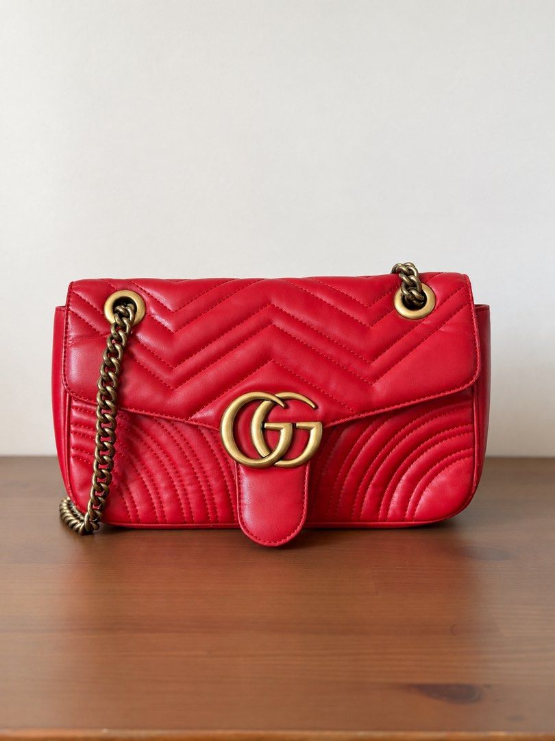 Gucci GG Marmont (Category: Cross-body Bags) located in Manila. Submitted by myshiekins (Listing ID 1468860701, Image 1). Description: Güccï GG Marmont Matelassé Shoulder Bag Rank: B (Good) ₱1,950 ONLY! Japan-sourced. 🇯🇵 With tag and coded! DISCLAIMER: We are an independent preloved bag shop and are not affiliated with any brands featured on this page. All trademarks and brand names remain the property of their respective owners..
