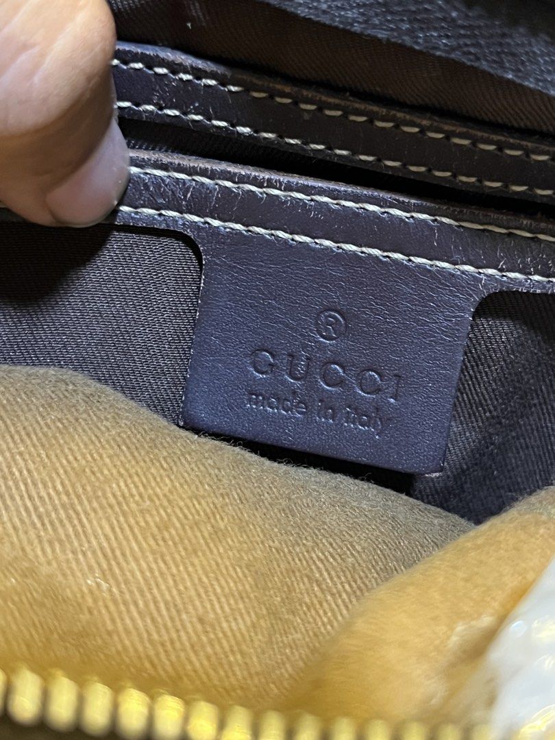 Gucci GG Supreme Joy Web Boston Bag (Category: Luxury Bags & Wallets) located in Mabalacat. Submitted by bizzybones (Listing ID 1468880258, Image 3). Description: AUTHENTIC/LEGIT NO ISSUE EXCELLENT CONDITION MOP GCASH COURIER JNT.