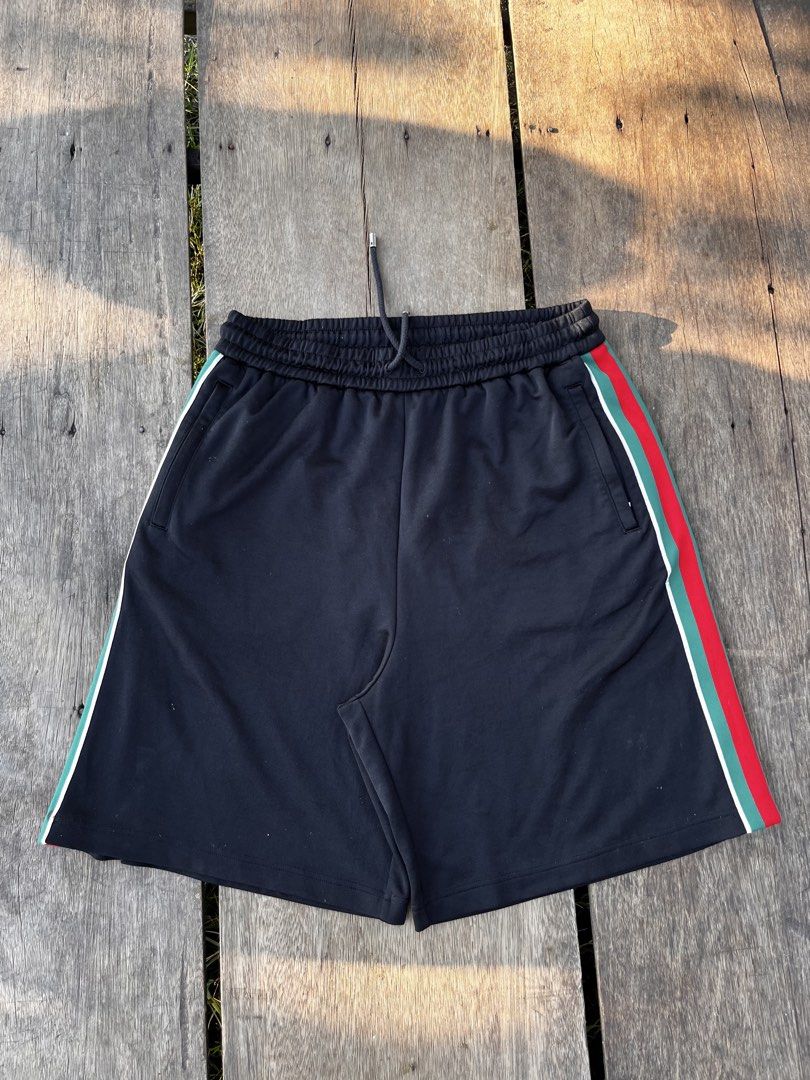 Gucci Interlocking G Web Stripe Jersey Shorts Black (Category: Luxury Apparel) located in Mapandan. Submitted by thriftyfits.670 (Listing ID 1468927353, Image 2). Description: Size L have missing small piece on design 33 (adjustable) 23.5 17.5 17.5.