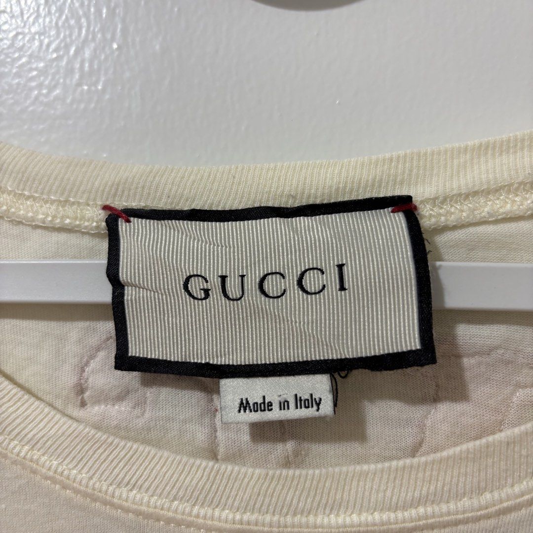 Gucci Disney Three Little Pigs Oversized Shirt (Category: Shirts) located in Bulacan. Submitted by laleesa_ (Listing ID 1468813021, Image 3). Description: 20W x 27L Best Fit L-XL.