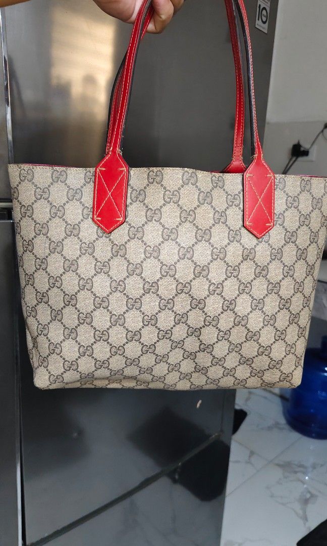 Gucci tote bag😍 (Category: Tote Bags) located in Andop. Submitted by dailyluxxurybrands (Listing ID 1468776981, Image 1). Description: gucci coded in good condition with normal signe of use.