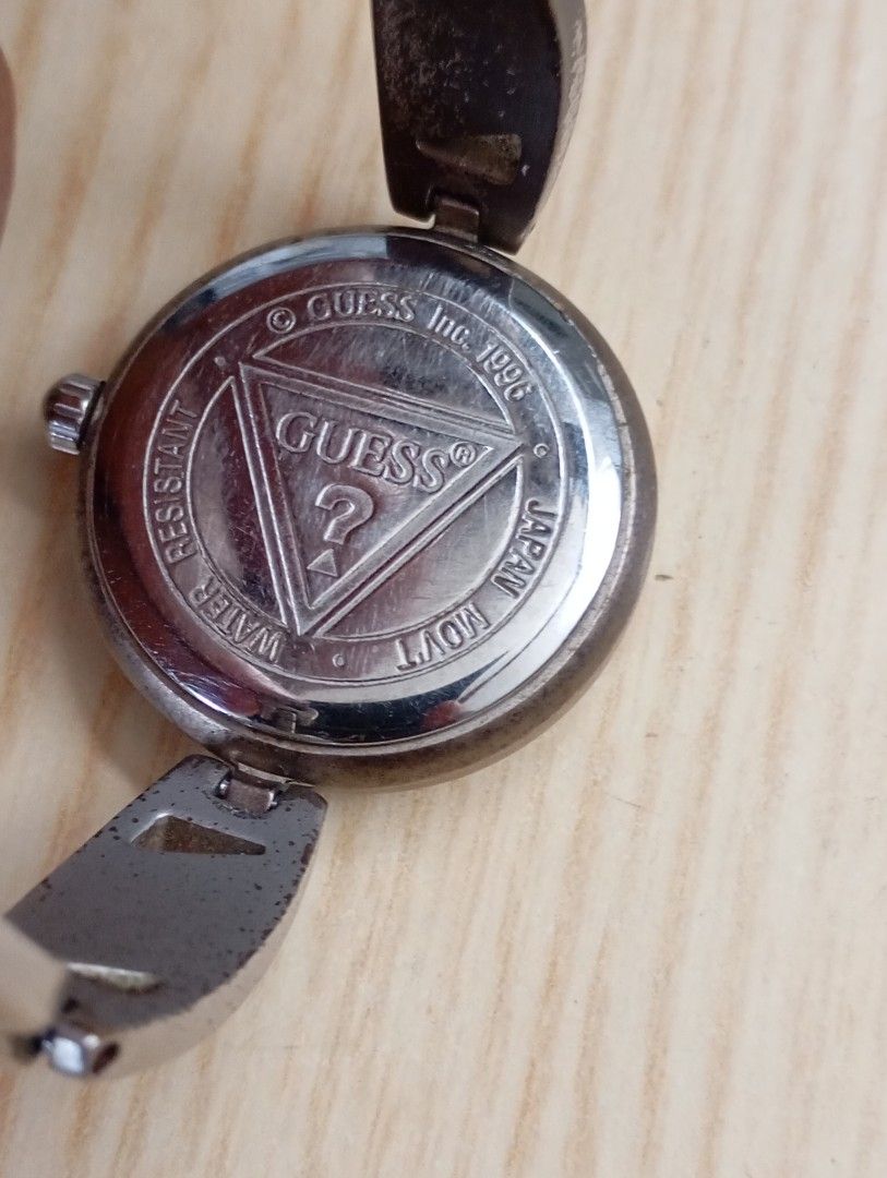 Guess (Category: Women's Watches) located in Las Pinas. Submitted by quick_deals_great_finds2 (Listing ID 1468735845, Image 3). Description: Original good working condition Quartz with battery Small size fits wrist 6.3 inches.