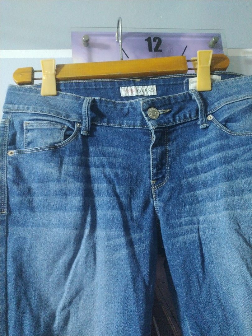 Guess jeans (Category: Jeans) located in Manila. Submitted by timtam04 (Listing ID 1468864246, Image 3). Description: 18 inches waistline stretchable.
