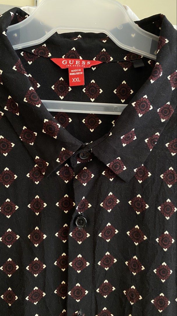 GUESS Polo Button Down – Men’s (Rose Print) (Category: Tshirts & Polo Shirts ) located in Lucena. Submitted by ojfinds (Listing ID 1468758581, Image 2). Description: ‼️FOR SALE‼️ GUESS Polo Button Down – Men’s (Rose Print) • Size: XXL (W24 L29.5) • Condition: Excellent / No issues Available. Message for details..