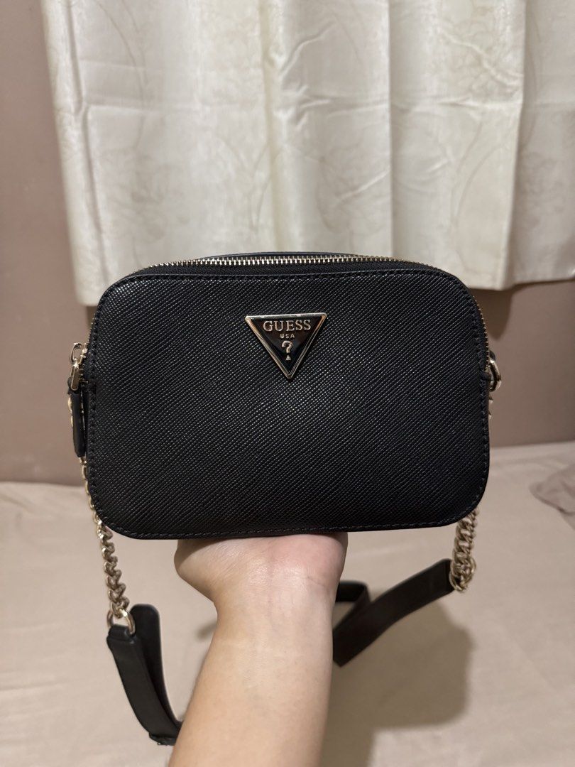 Guess cross body bag (Category: Cross-body Bags) located in Cotabato. Submitted by ally.salik (Listing ID 1468810736, Image 1). Description: used only for few times. bought it for almost 7k at glorietta. i’m switching to light slouchy bag like baggu. still negotiable for sure buyers..