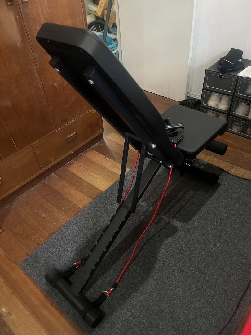 Gym Bench (Category: Weights & Dumbbells) located in Quezon City. Submitted by adperez26 (Listing ID 1468799232, Image 2). Description: Gym Bench Bought last March 2026 RFS: not being used Loc: QC west ave Price negotiable All inclusions shown in the photo PM if interested.