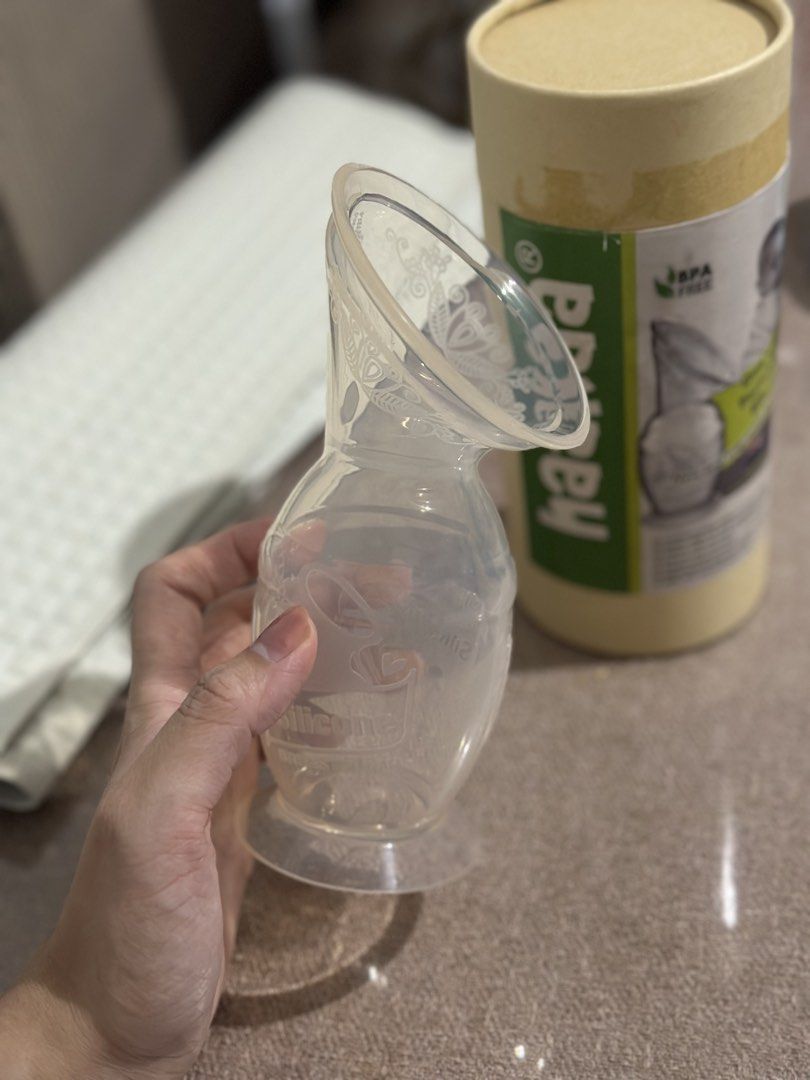 Haakaa Silicone Breast Pump 150ml with Box (Category: Breastfeeding & Bottle Feeding) located in Bacoor. Submitted by eunilove (Listing ID 1468807549, Image 2). Description: - 150ml capacity with a secure suction base to prevent spills - 100% food-grade silicone; BPA, PVC, and phthalate-free - Cordless and battery-free design utilizes natural suction for continuous milk flow - Portable, one-piece, and super easy to clean - Comes with original cyl