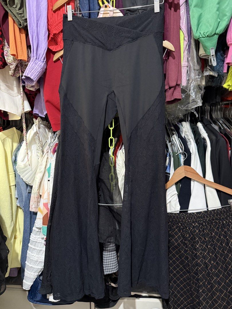 Halara SoftlyZero Black high waist flare lace Leggings (Category: Other Bottoms) located in Antipolo. Submitted by harlowwillow (Listing ID 1468716910, Image 2). Description: ❗️LAST PRICE POSTED❗️still with tags Large Regular on tag see attached sizing from the brand W 14” relax L 41” Note with unidentified something highlighted in photo for reference. Not obvious or maybe needs wash due to storage thus selling low - Color: Black - Waist: High wa