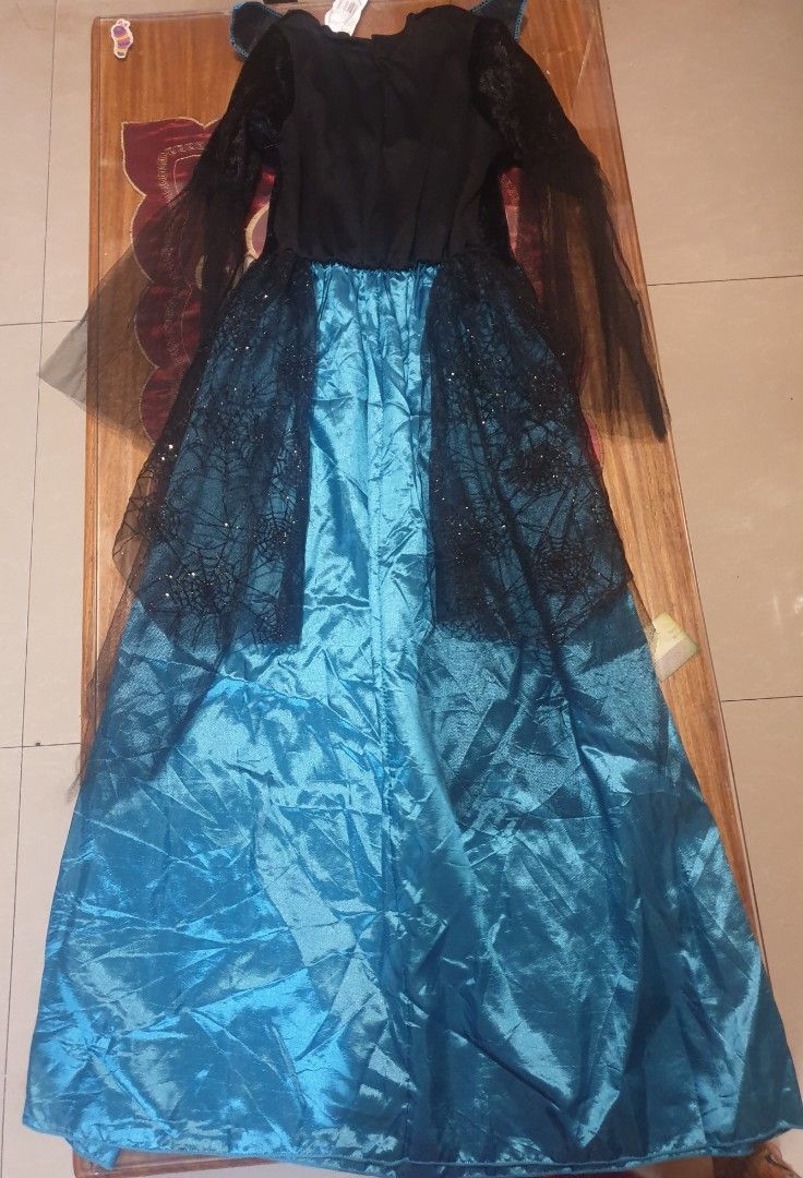 Halloween Dress (Category: Babies & Kids Fashion) located in Manila. Submitted by angelichan.395 (Listing ID 1468714209, Image 2). Description: Halloween Dress 5-6years old.