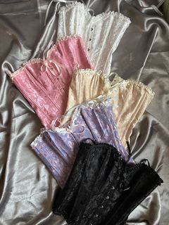 (Category: ) located in . Submitted by curated_closetph (Listing ID 1468853140, Image 1). Description: .