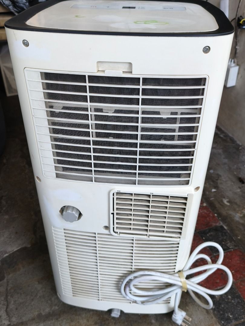 Hanabishi portable aircon 1.0 hp (Category: Air Conditioning and Heating) located in Quezon City. Submitted by ismaelrdomingo1965 (Listing ID 1468720748, Image 3). Description: .