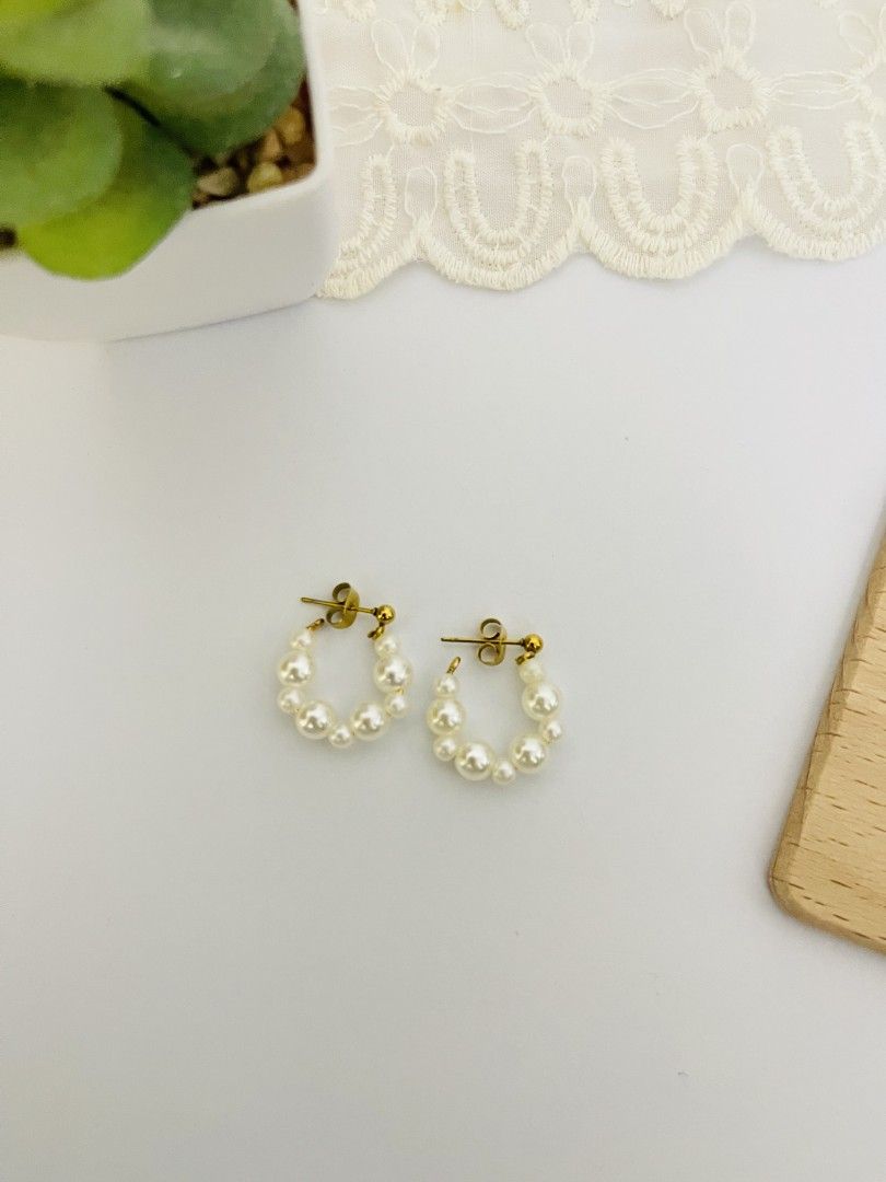 Handmade Pearl Earrings (Category: Earrings) located in Manila. Submitted by the_dangle_studio (Listing ID 1468796504, Image 2). Description: HANDMADE PEARL EARRINGS Add a touch of elegance to your everyday look with our beautiful handmade pearl earrings! Each design is thoughtfully crafted to give you a unique, feminine, and sophisticated style. Available Designs: Dewdrop Crescent – A beautiful crescent-shaped earring featuring lustrous pearls i