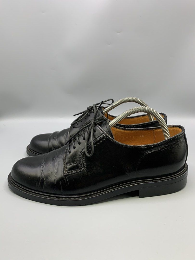 HARUTA DRESS SHOES AUTHENTIC (Category: Dress Shoes) located in Bulacan. Submitted by ridersthrift_ph (Listing ID 1468780460, Image 3). Description: Authentic Size - US Men's 7 - US Women's 8.5 - EUR 40 In Great Condition Flaws Faded Logo Inside Doesn't affect the durability No Box Only the toe itself Gcash Payment Bulacan 📍.