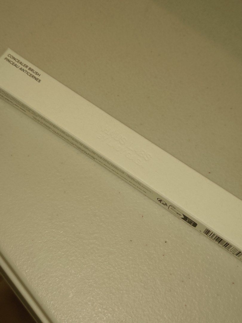 Haus Labs Concealer Brush (Category: Makeup) located in Quezon City. Submitted by alohacart (Listing ID 1468830078, Image 2). Description: Brand new, onhand Bought directly from Sephora Rfs: extra Mode of Payment: GCash / BDO Location: Quezon City Mode of Delivery: • J&T Express • Same-day delivery via Lalamove or Grab • Shipping fee to be shouldered by the buyer For Meetup: UST, SM Megamall DM for inquiries or make an offer to buy .