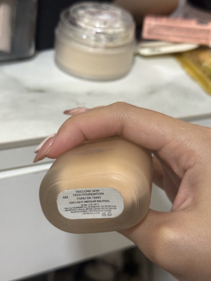 HAUS LABS foundation (Category: Makeup) located in Manila. Submitted by mira_03 (Listing ID 1468901081, Image 2). Description: 60% Full (see last pic) Shade 250 (Light medium neutral) No more Lp pls. .