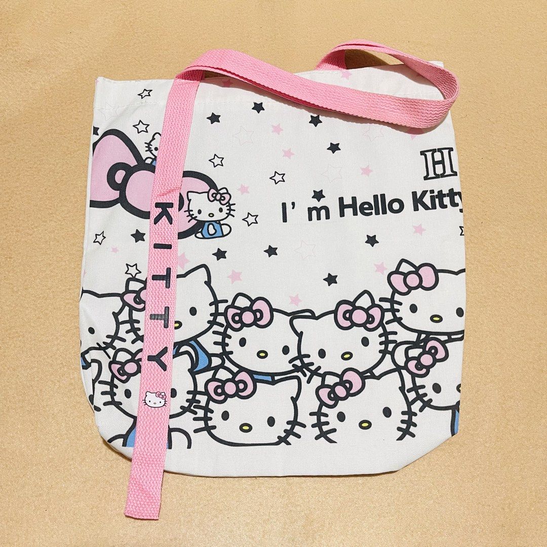 Hello Kitty Tote Bag (Category: Tote Bags) located in Manila. Submitted by jinariii (Listing ID 1468865857, Image 1). Description: ▫️Like NEW ▫️Hello Kitty design ▫️with zipper ▫️plain tote bag 💰MOP: BPI | Maribank | MAYA | GCash.