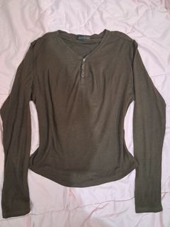(Kategori: ) berada di . Dikirim oleh rewearcey (ID iklan 1468890496, Gambar 1). Deskripsi: .