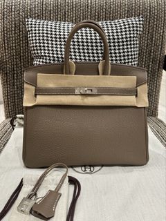（分類：）位於 。 由 lc.luxury 提交（商品編號 1468895695，圖片 1）。簡介： 。