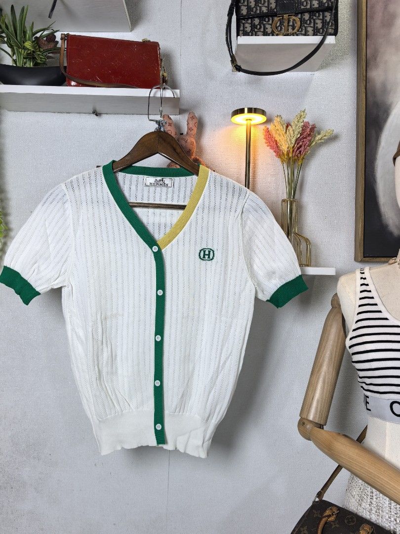 Hermes nitted tops (Category: Luxury Apparel) located in Baguio. Submitted by ashzachary (Listing ID 1468877829, Image 1). Description: Hermes nitted tops Condition :Excellent condition Color rate 10/10 Size :small Inches:W17. 5/L21. 5 No issues No flaws Super ganda sa personal Pm. More details Good quality Plsss 📌No Bogus 📌No return MOP What you see is what you get PALAWAN, CEBUNA GCASH AND BDO Reminder😊 We're selling thrifted clothes so plea