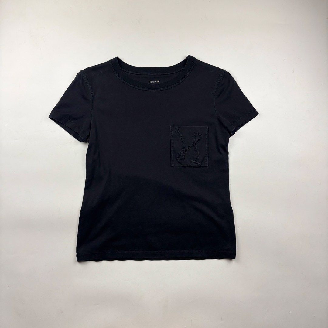 Hermes Pocket Tee (Category: Shirts) located in Makati City. Submitted by ragrepository (Listing ID 1468728630, Image 1). Description: Hermes Pocket Tee Tagged as 36 Length- 22.5” Pit to pit- 17.5” Sleeves- 6” Shoulder-16” Condition-9/10 Flaw- Minimal signs of wear .
