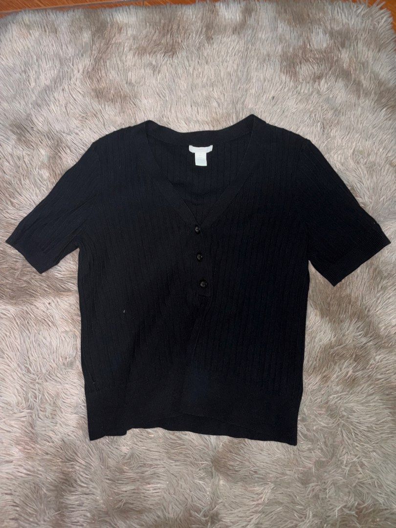 H&M and No Boundaries Black Tops Bundle (Category: Shirts) located in Pasig City. Submitted by shojiii_zurkiii (Listing ID 1468863744, Image 1). Description: - Top 1: H&M ribbed knit cardigan with front buttons, Size Large - Top 2: No Boundaries lace top with keyhole back detail, Size XL (15-17) - Easy to mix and match with jeans or skirts - Perfect wardrobe staples for any occasion.