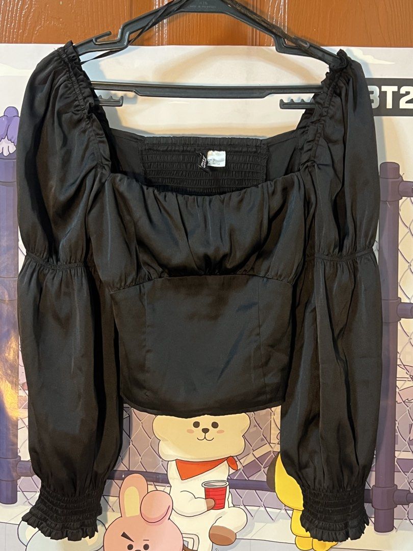 H&M Black Long Sleeve Square Neck Blouse (Category: Longsleeves) located in Marikina City. Submitted by yssacee (Listing ID 1468914420, Image 1). Description: - Brand: H&M - Color: Black - Size: EUR 32 / UK 4 / CN 155/76A - Material: Satin-like fabric texture - Design: Square neckline, smocked back detail, and puff sleeves with elastic cuffs - Condition: Excellent, well-maintained - super elegant and flattering - rfs: does not fit me anymore - sh
