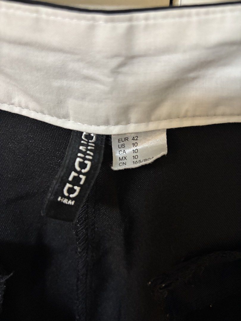 H&M BLACK TROUSER (Category: Other Bottoms) located in Baguio. Submitted by shynze (Listing ID 1468724971, Image 2). Description: .