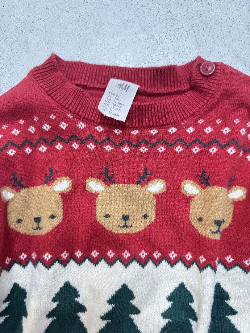 H&M Kids Christmas Sweaters Bundle Size 12-18M (Category: Babies & Kids Fashion) located in Manila. Submitted by janelica220598 (Listing ID 1468819467, Image 2). Description: - Set of 2 festive H&M holiday sweaters for toddlers - Includes a red reindeer/gift design and a blue penguin/tree design - Size: EUR 86, US 18M, 12-18 months - Soft and cozy knit fabric to keep little ones warm - Features shoulder buttons for quick and easy dressing - Ideal