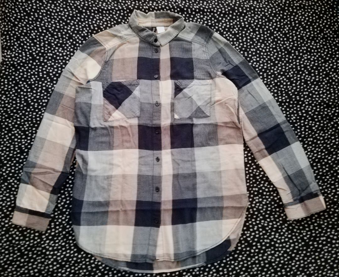 H&M Plaid Button-Down Shirt (Category: Longsleeves) located in Makati City. Submitted by bananafishph (Listing ID 1468761318, Image 3). Description: - Pattern: Blue, pink, and grey plaid -Material: Cotton -Size: US 2 on tag but can fit S-M - Condition: No issues. Clean and washed. 10/10 -Personally owned by seller and not from ukay ******************* MOP: Gcash, BPI, Maya only. Shipping Fee is shouldered by the buyer Shipping via J&T, Lalamove, 