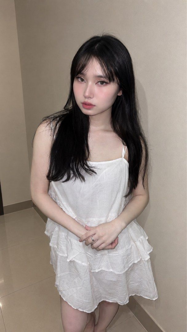 H&M White Dress (Category: Dresses) located in Manila. Submitted by lexiandco.ph (Listing ID 1468714923, Image 2). Description: 🤍 H&M White Dress Clean, classic, and effortlessly chic. ✨ DM to claim! 🛍️.