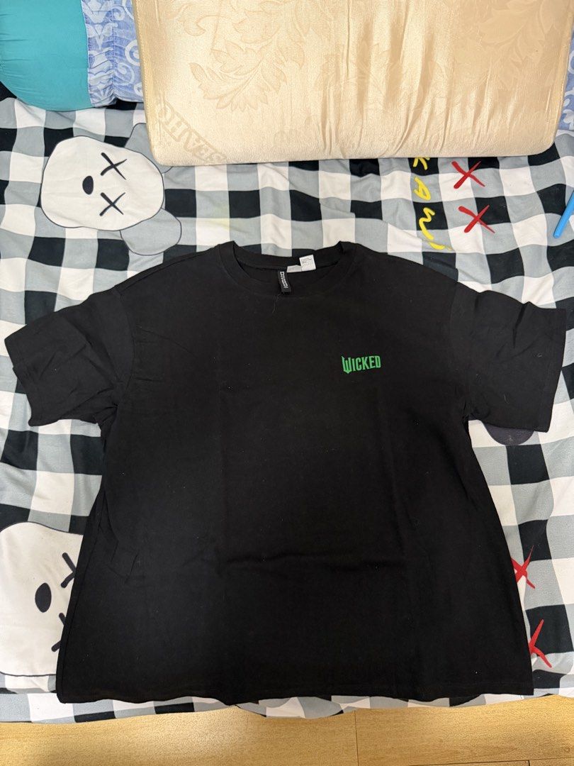 h&m wicked graphic shirt (Category: Shirts) located in Manila. Submitted by naurnia (Listing ID 1468772486, Image 1). Description: .