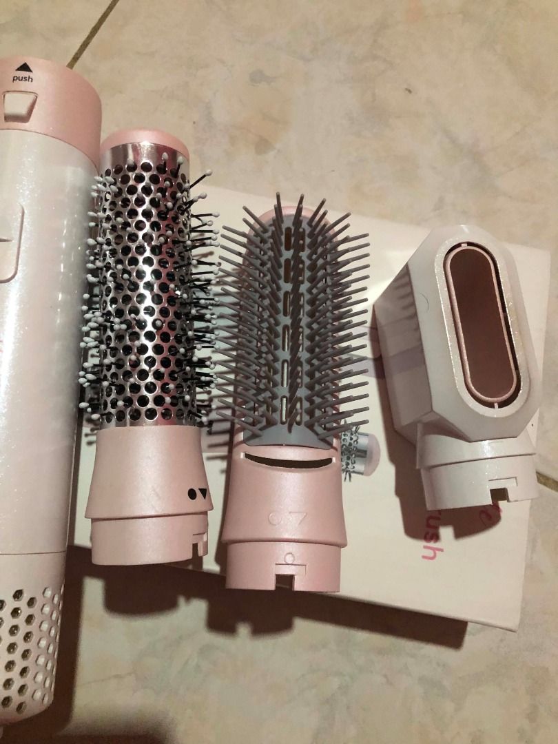 HODEKT 3 N 1 BLOW DRYER (Category: Hair) located in Caloocan City. Submitted by warmfalcon.74f8b8 (Listing ID 1468825837, Image 2). Description: PHP 450 +SF RS: DI NAGAGAMIT HAHAHA 📍BACOOR CAVITE.