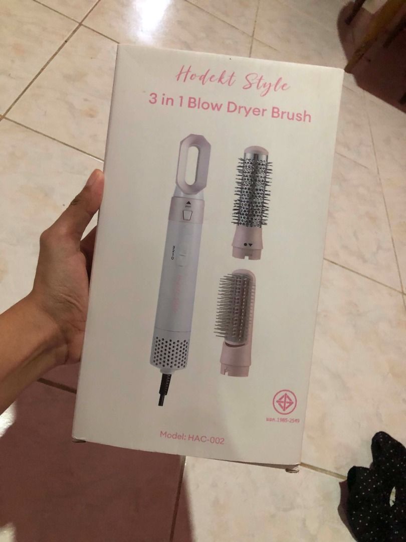 HODEKT 3 N 1 BLOW DRYER (Category: Hair) located in Caloocan City. Submitted by warmfalcon.74f8b8 (Listing ID 1468825837, Image 1). Description: PHP 450 +SF RS: DI NAGAGAMIT HAHAHA 📍BACOOR CAVITE.