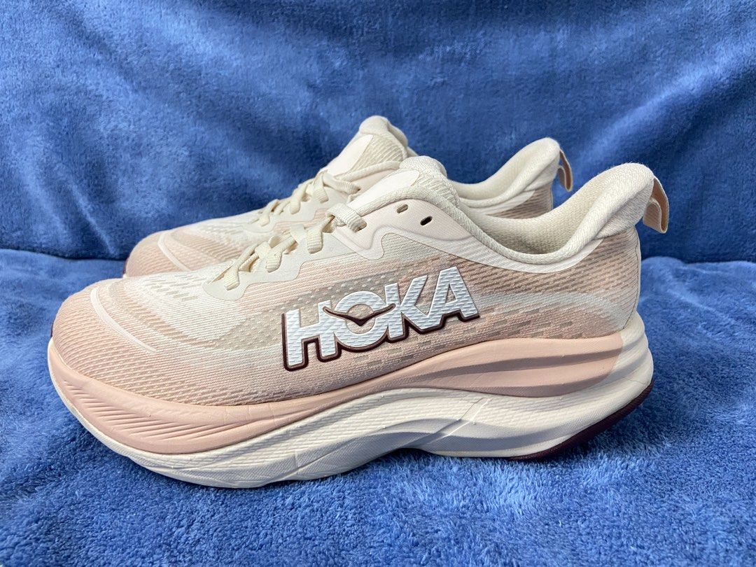 Hoka Skyflow Rose Cream/Rose Latte (Category: Sneakers) located in Cebu City. Submitted by jvlz97 (Listing ID 1468759103, Image 2). Description: Excellent Condition No Box.