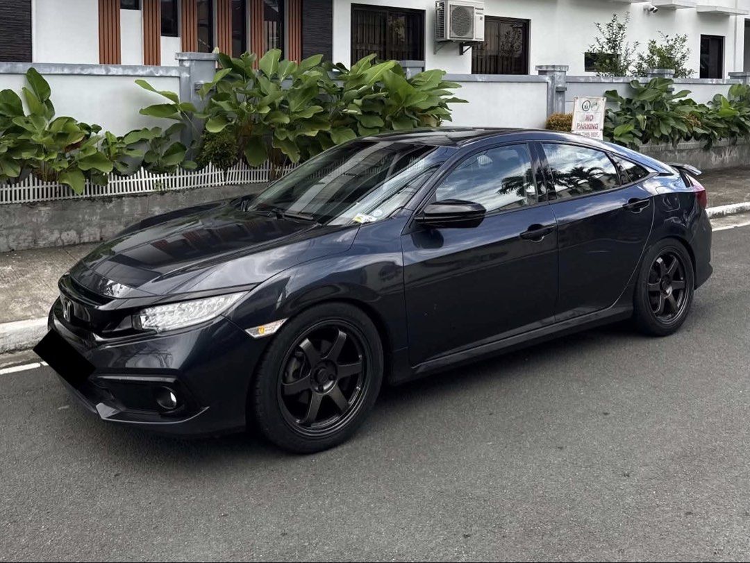 Honda Civic RS Turbo Auto (Category: Used Cars) located in Manila. Submitted by ayzelll (Listing ID 1459069530, Image 1). Description: 𝟮𝟬𝟭𝟲 𝗛𝗼𝗻𝗱𝗮 𝗖𝗶𝘃𝗶𝗰 𝗥𝗦 𝗧𝘂𝗿𝗯𝗼 ➖ ₱750k Price is Firm Unit Highlights: • 2016 Honda Civic RS Turbo • 26k Original Mileage – Not Tampered • Cosmic Blue Exterior • Original Paint • No History of Accident • Not Flooded • Fresh Interior • Newly Changed Oil • 2 Original Keys ‼️ Personal Use Only, Not buy