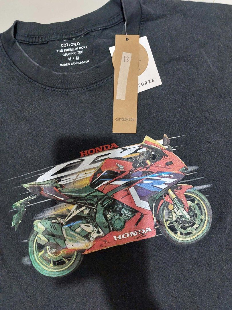 Honda Washed Graphic Tee (Category: Tshirts & Polo Shirts ) located in Bacolod City. Submitted by escanaur (Listing ID 1468766527, Image 2). Description: cut tag see details first 22x27 loc: Bacolod mop: GCash mod: J&T.