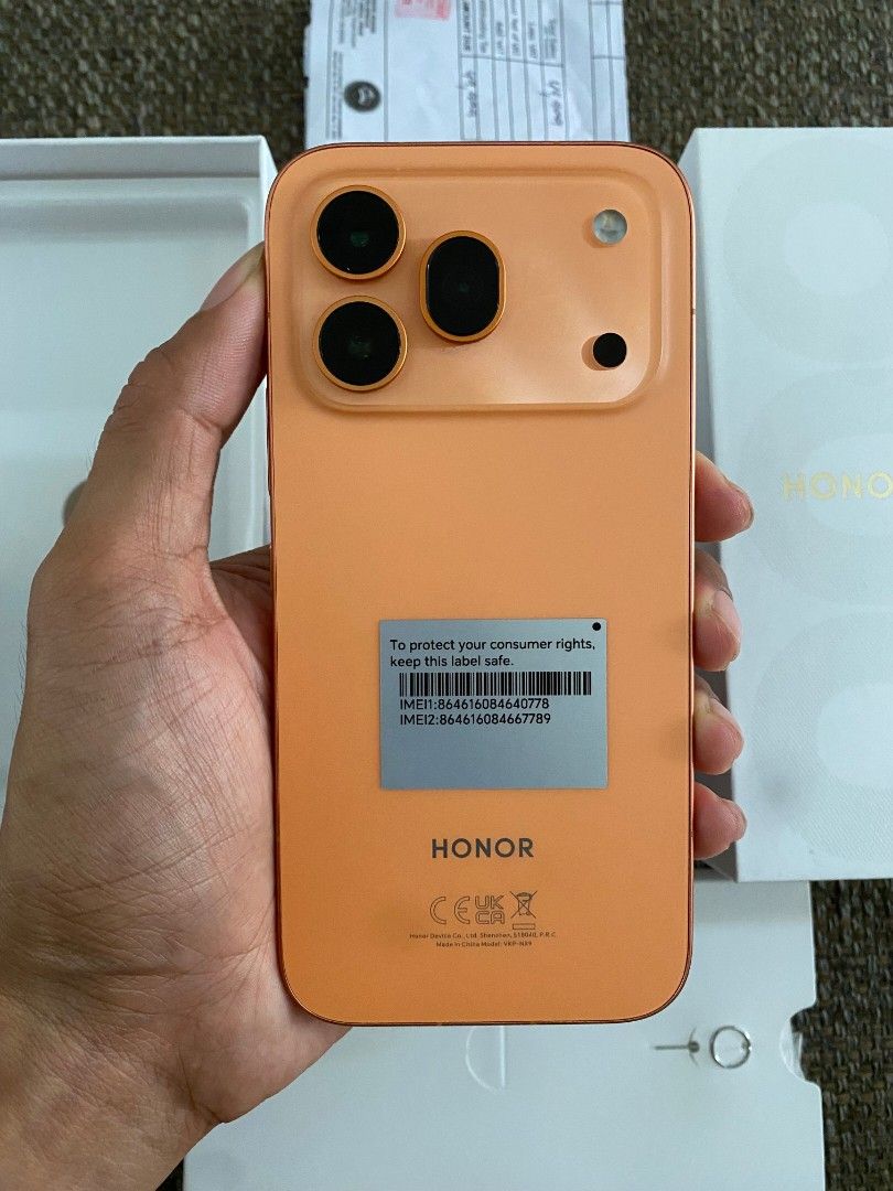 Honor 600 Pro 512GB Orange (Category: Huawei) located in Bulacan. Submitted by retapmoves007 (Listing ID 1468786757, Image 1). Description: - Model: Honor 600 Pro (Vibrant Orange) - Storage & Memory: 512GB ROM + 12GB RAM (Expandable with 16GB Honor RAM Turbo) - Processor: Snapdragon 8 Elite Mobile Platform - Battery: 7000mAh at 100% health - Condition: Immaculate, like new - Inclusions: Original box, receipt, and all packaging accessories.