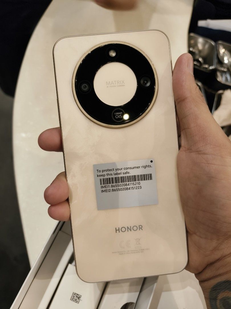 Honor x9d 5g (Category: Android Others) located in San Juan City. Submitted by alvher (Listing ID 1468738076, Image 2). Description: almost brandnew complete 12gb ram 256rom .