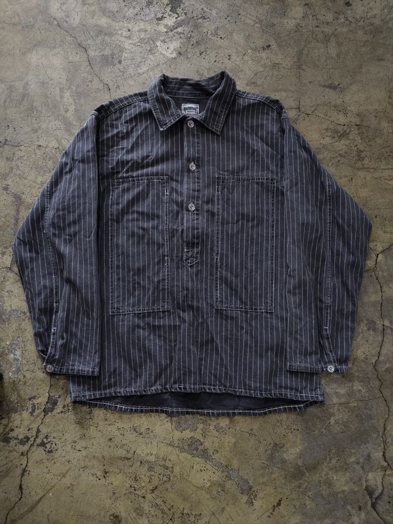 Houston Vintage Workclothes Hickory Stripe Pullover Shirt Large (Category: Tshirts & Polo Shirts ) located in Pasig City. Submitted by loveforlux_2025 (Listing ID 1468792724, Image 1). Description: - Brand: Houston - Color/Pattern: Black with white hickory stripes - Size: Large - Style: Pullover with half-button placket and collar - Pockets: Two large front utility pockets - Details: Unique buttons featuring 'U.S. Army' text stamping - Aesthetic: